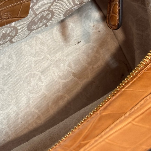 Michael Kors Harper Canvas Two Toned Satchel Shoulder Bag - Picture 8 of 16